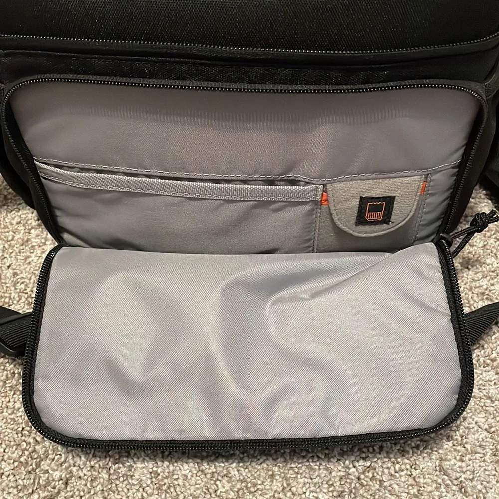 Canon EOS Rebel T3 1100D Camera Zoom Lens & Bag